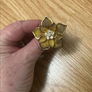 Gold Colour Floral Hair Pin